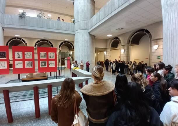 \"Storie Incise\" la mostra in tribunale dedicata alla Giornata della Donna