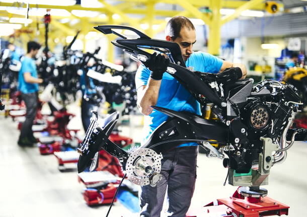 La nuova linea di produzione di MV Agusta alla Schiranna