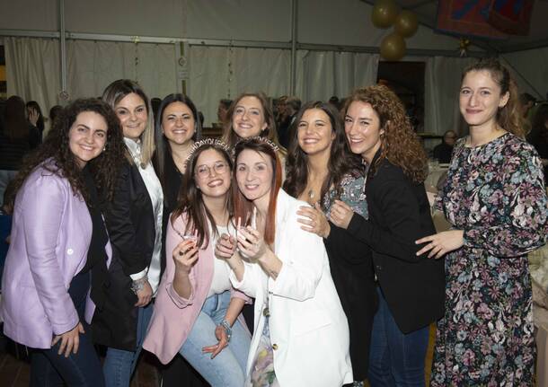 Convivialità e buon cibo all'aperitivo di primavera con l'Oratorio delle Castellane