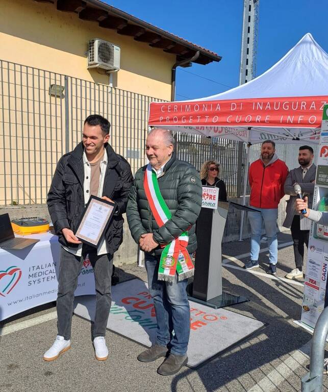 Defibrillatori a Cavaria con Premezzo, inaugurato il secondo dispositivo