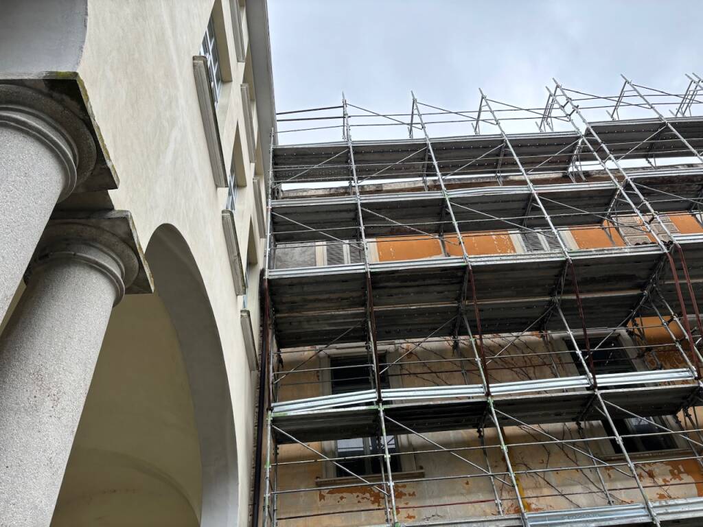 Dentro villa Baragiola a Varese