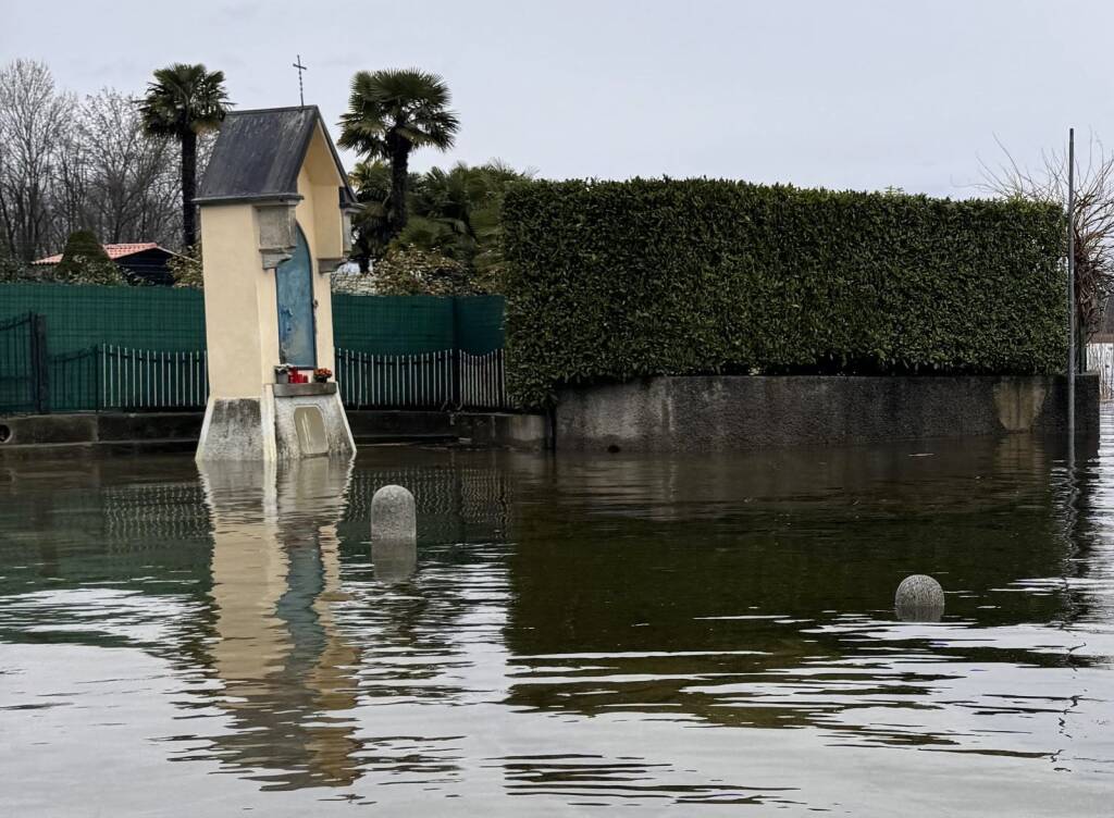 Il lago di Varese esondato - foto di Andrea Santonocito