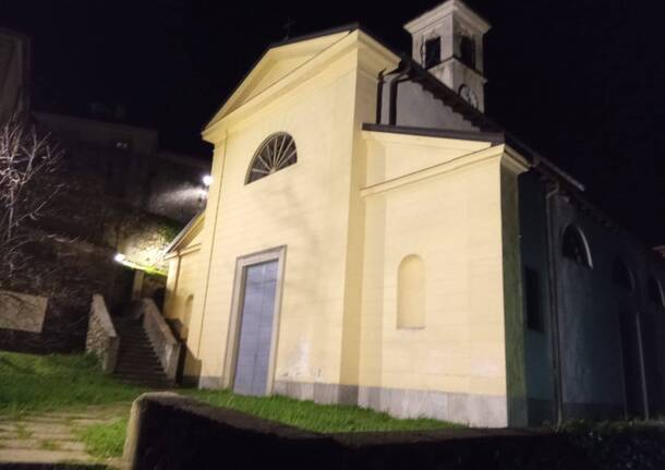 La chiesa di San Giovanni di Casciago torna a splendere grazie ad una nuova illuminazione