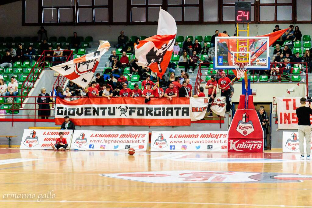 La sfida tra Legnano e Avellino nelle foto di Ermanno Gallo