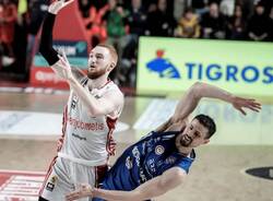 Openjobmetis Varese - Germani Brescia 92-95