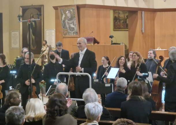 Grande successo per il concerto di violino a Biumo Inferiore di Varese