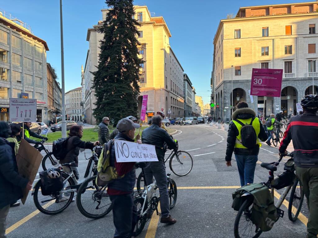 Un flash mob contro il “codice della strage”