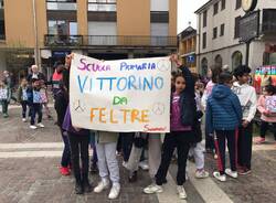 A Saronno sfila la pace