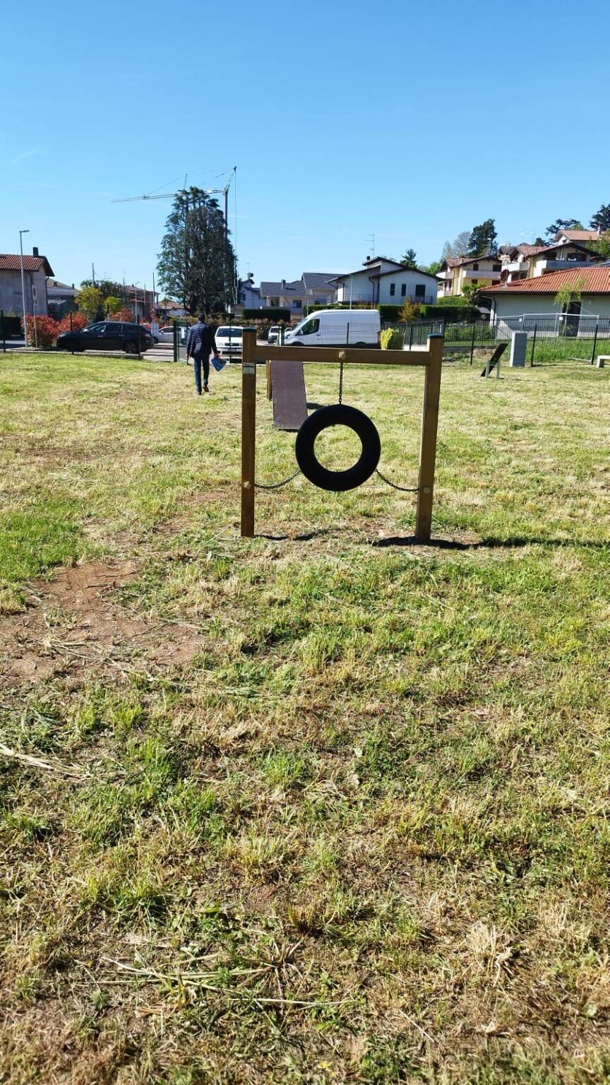  area cani Cardano al Campo 