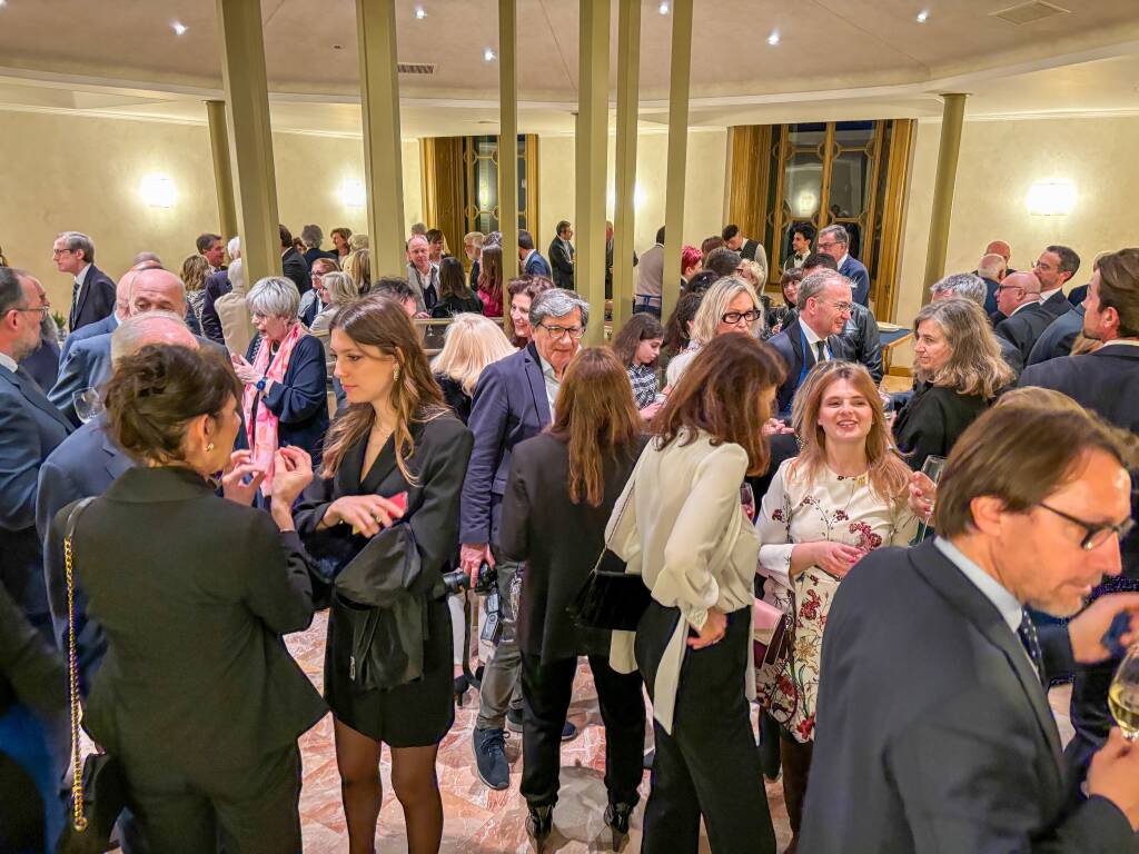 Ascoli politici cuochi varese