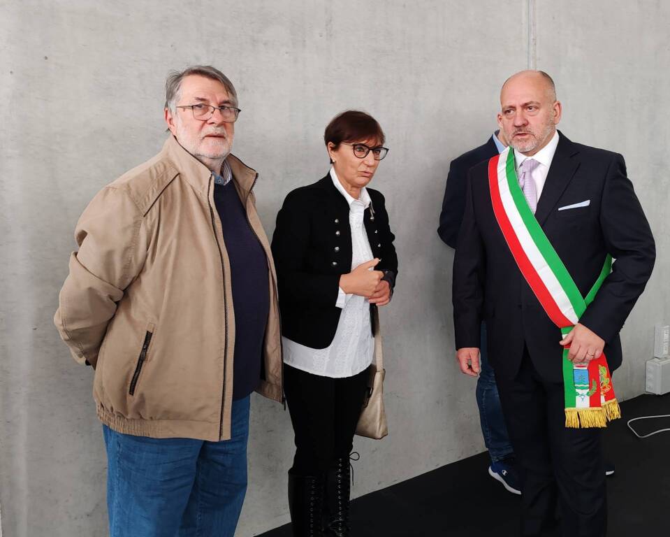 Che festa per il nuovo palazzetto dello sport di Olgiate Olona 
