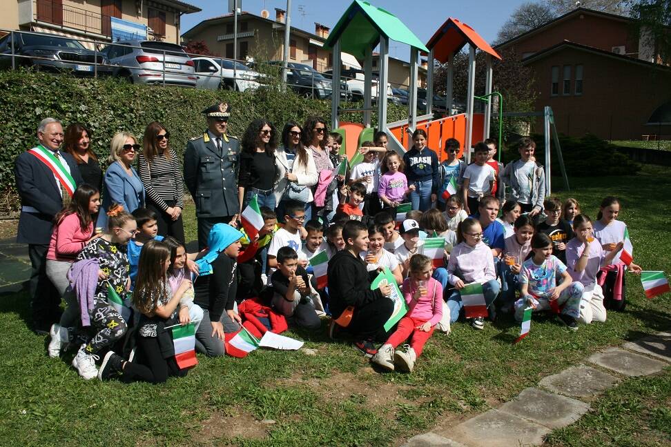 Clivio - La cerimonia per il 250° della Guardia di Finanza 