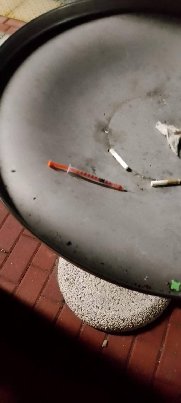 Degrado e incuria alla stazione di Saronno sud