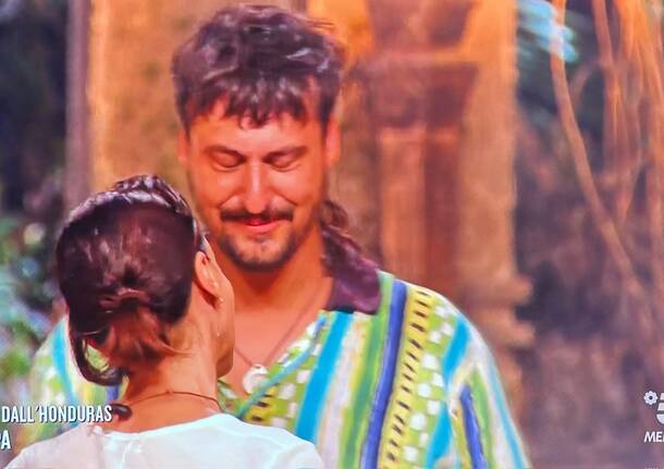 Edoardo incontra la mamma all’isola dei famosi