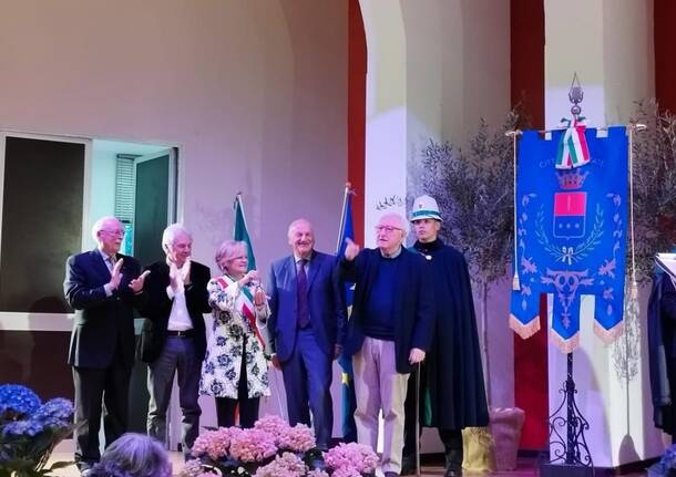 Gavirate politica