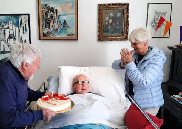 Il signore Giuseppe di Locate Varesino compie 100 anni