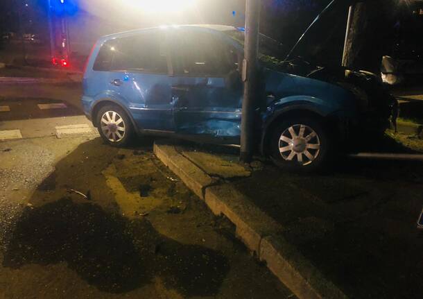 Incidente viale Gorizia Legnano 14 aprile