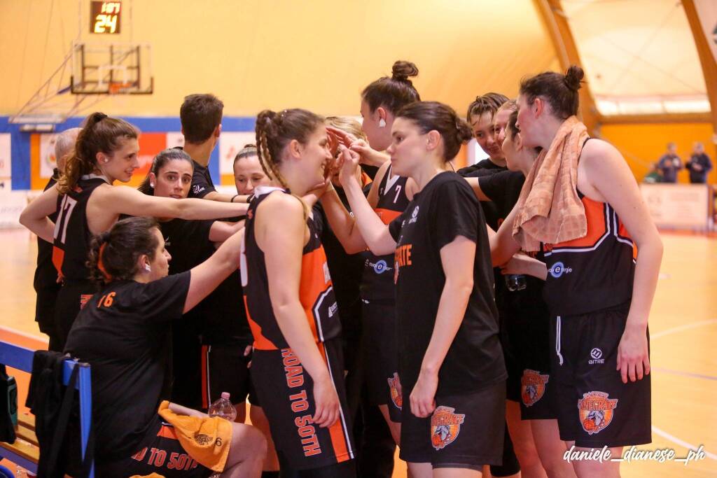 La sfida tra Bulldog Canegrate e Basket Femminile Milano