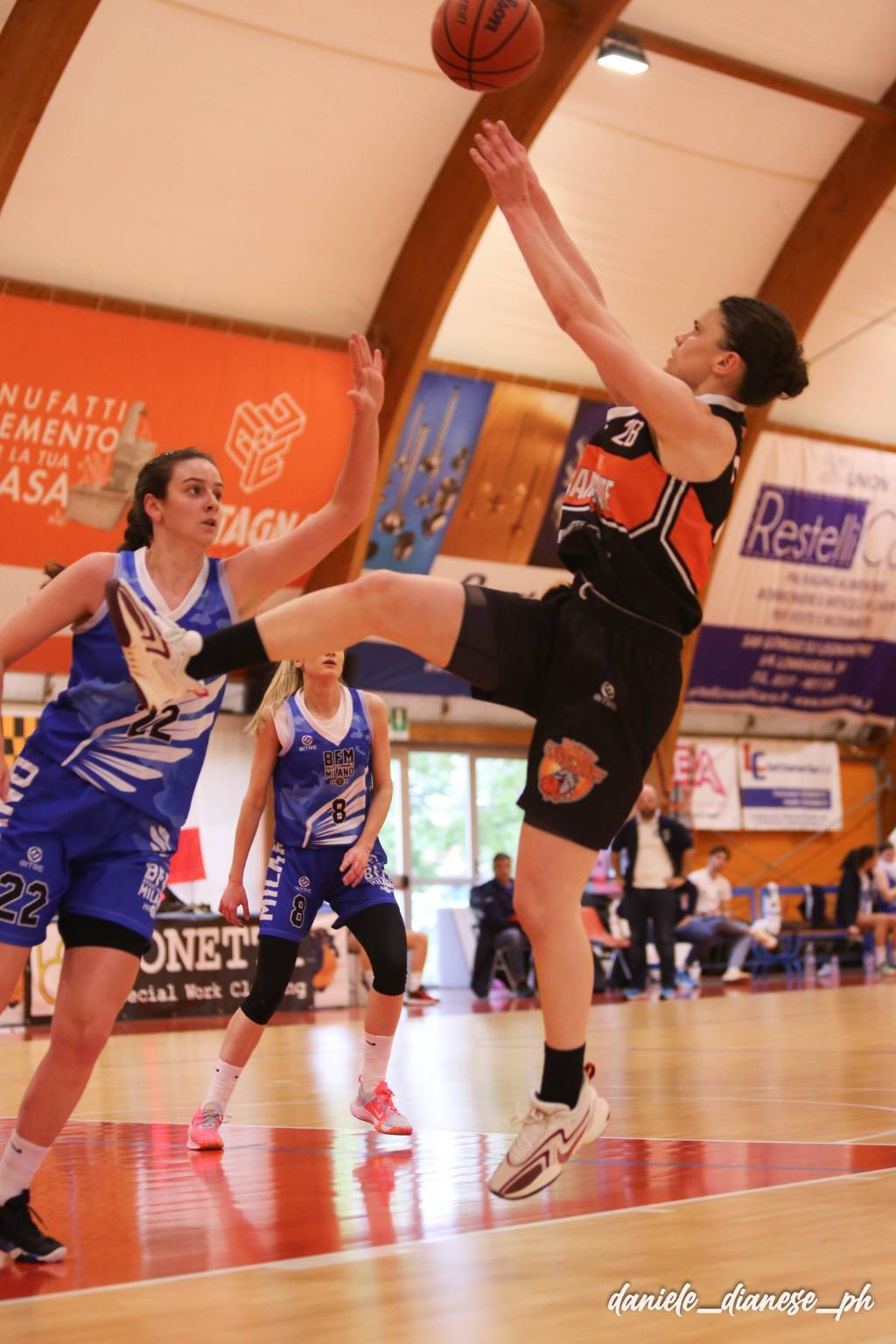 La sfida tra Bulldog Canegrate e Basket Femminile Milano