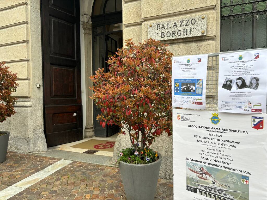 Mostra dell’Aeronautica e annullo filatelico a Gallarate