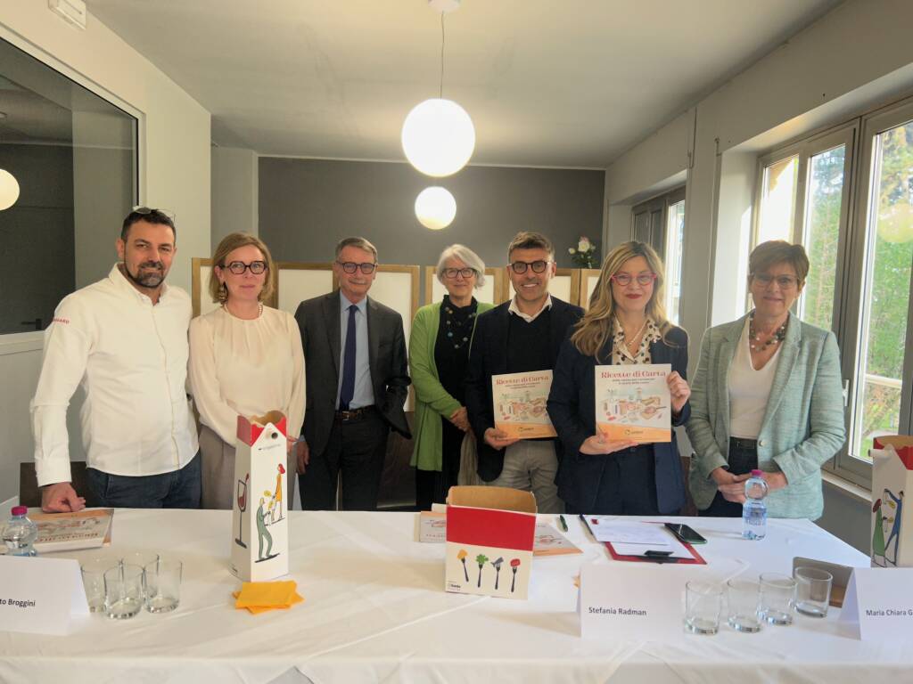 Ricette di carta al De Filippi di varese, per la Paper Week