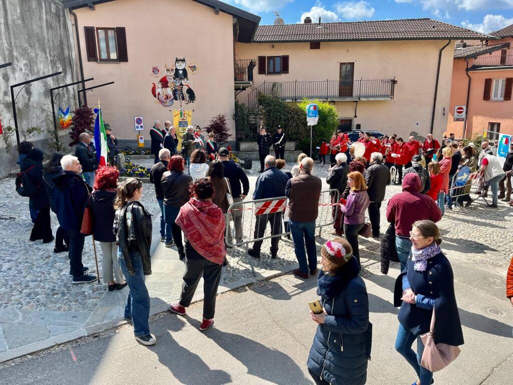 Una targa dedicata a Giacomo Matteotti per celebrare il 25 Aprile a Cazzago Brabbia