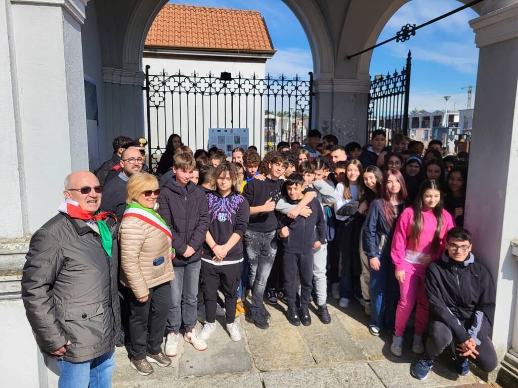 "Viaggio nella memoria della Cerro nascosta" per riscoprire il ‘900 con gli studenti di Cerro Maggiore