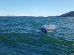 vigili del fuoco recupero barca ribaltata lago maggiore