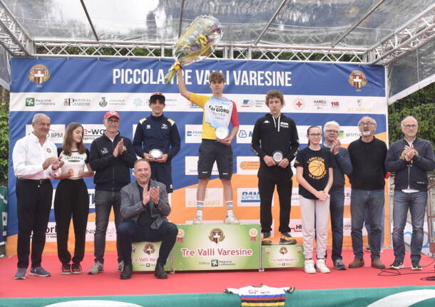 Mattia Stenico vince la Piccola Tre Valli Varesine