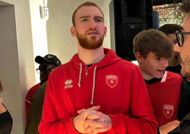 La Pallacanestro Varese chiude la stagione con il saluto ai tifosi