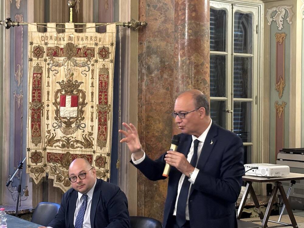 Il ministro Giuseppe Valditara a Varese
