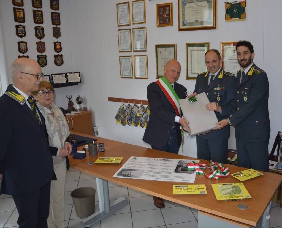 Comune di Maccagno con Pino e Veddasca e Guardia di Finanza unite al servizio della collettività