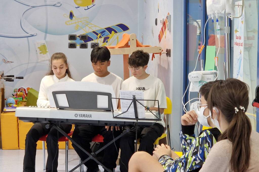 Concerti in corsia, una vera rassegna musicale in Pediatria al Del Ponte
