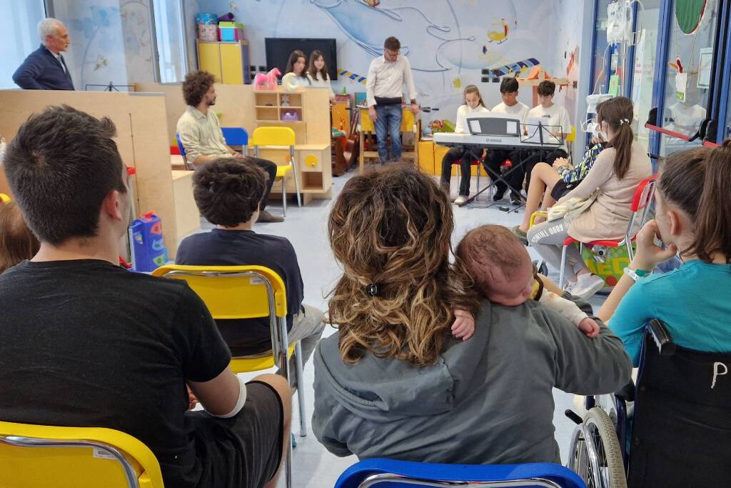Concerti in corsia, una vera rassegna musicale in Pediatria al Del Ponte