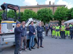 Escavatore Protezione civile buguggiate (foto La Focale Buguggiate)