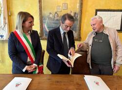 Fontana in visita a due aziende di Bodio Lomnago 