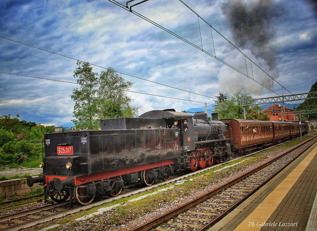 foto del giorno 7 maggio 2024 treno a vapore laveno mombello | di Gabriele Lazzari
