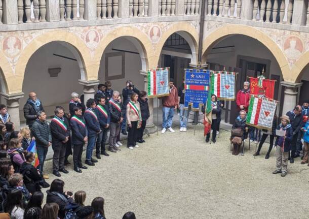 Il sindaco Radice in visita al Castello di Hartheim