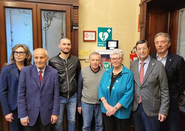 In Famiglia Legnanese un nuovo defibrillatore in memoria del volontario LILT Armido Gatti