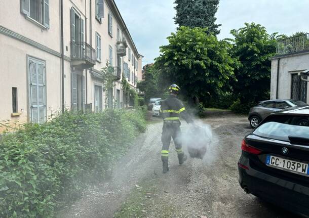 incendio via veratti varese