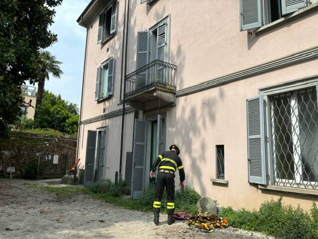 incendio via veratti varese