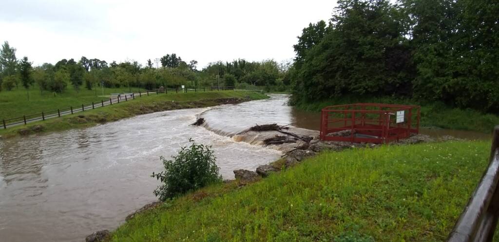 Le vasche di laminazione di Lomazzo piene d'acqua