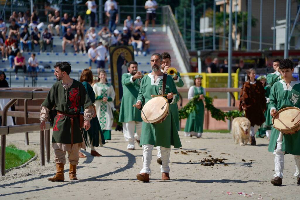 Palio di Legnano 2024: la sfilata al Campo - Foto di Daniele Zaffaroni