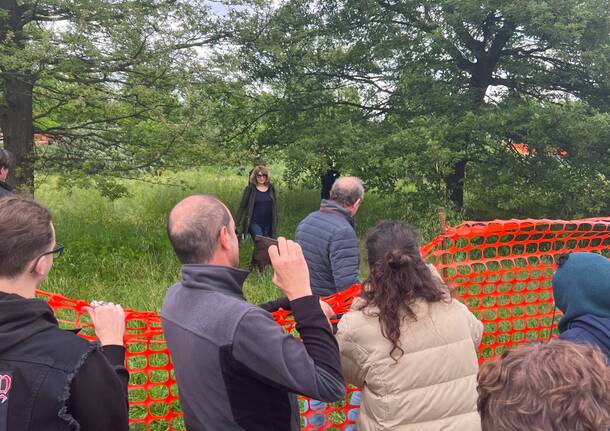 protesta campi padel sacconago busto arsizio