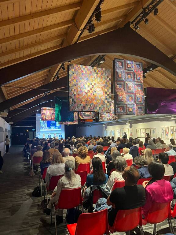 Sala strapiena al Maga di Gallarate per i finalisti del Premio Strega