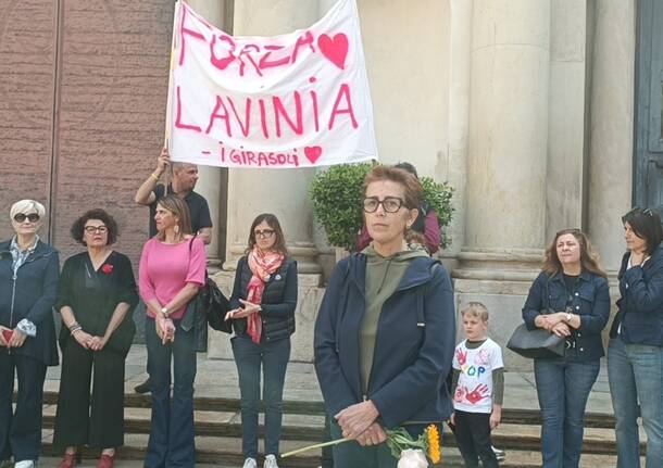 Una "camminata" nel centro di Varese a sostegno della famiglia Limido