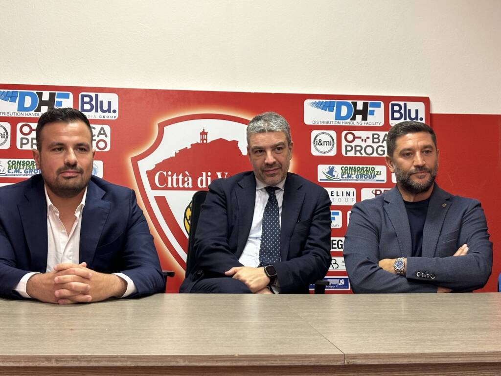 Varese: si presentano il ds Antonio Montanaro e il mister Roberto Floris