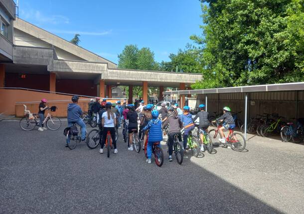 Educazione stradale "sul campo" a Cerro Maggiore