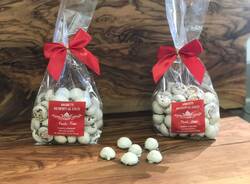 I nuovi amaretti al cocco di Punto Rosso Lazzaroni