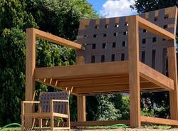 Inaugurazione della sedia gigante firmata Roda a Bodio Lomnago